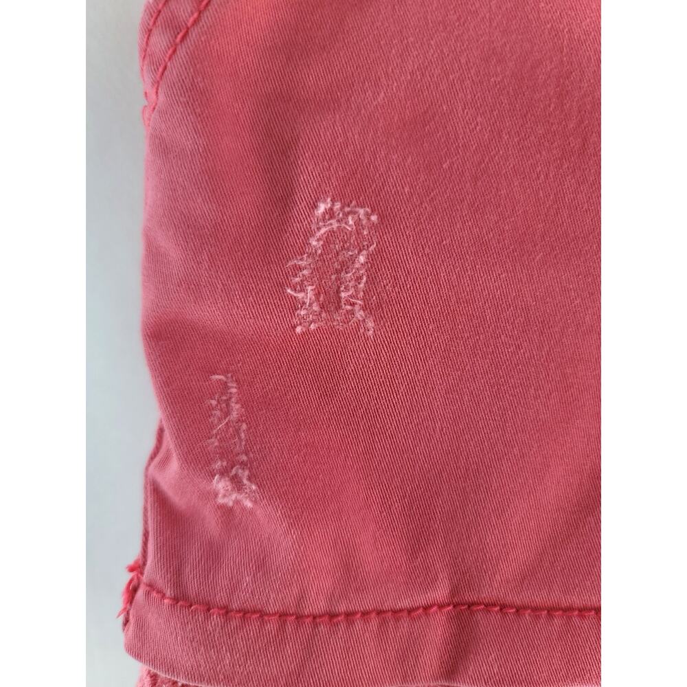 2/$15 MAURICES Distressed Coral Lace Trimmed Mid Rise Shorts in Women's Size 5/6 - Picture 8 of 16